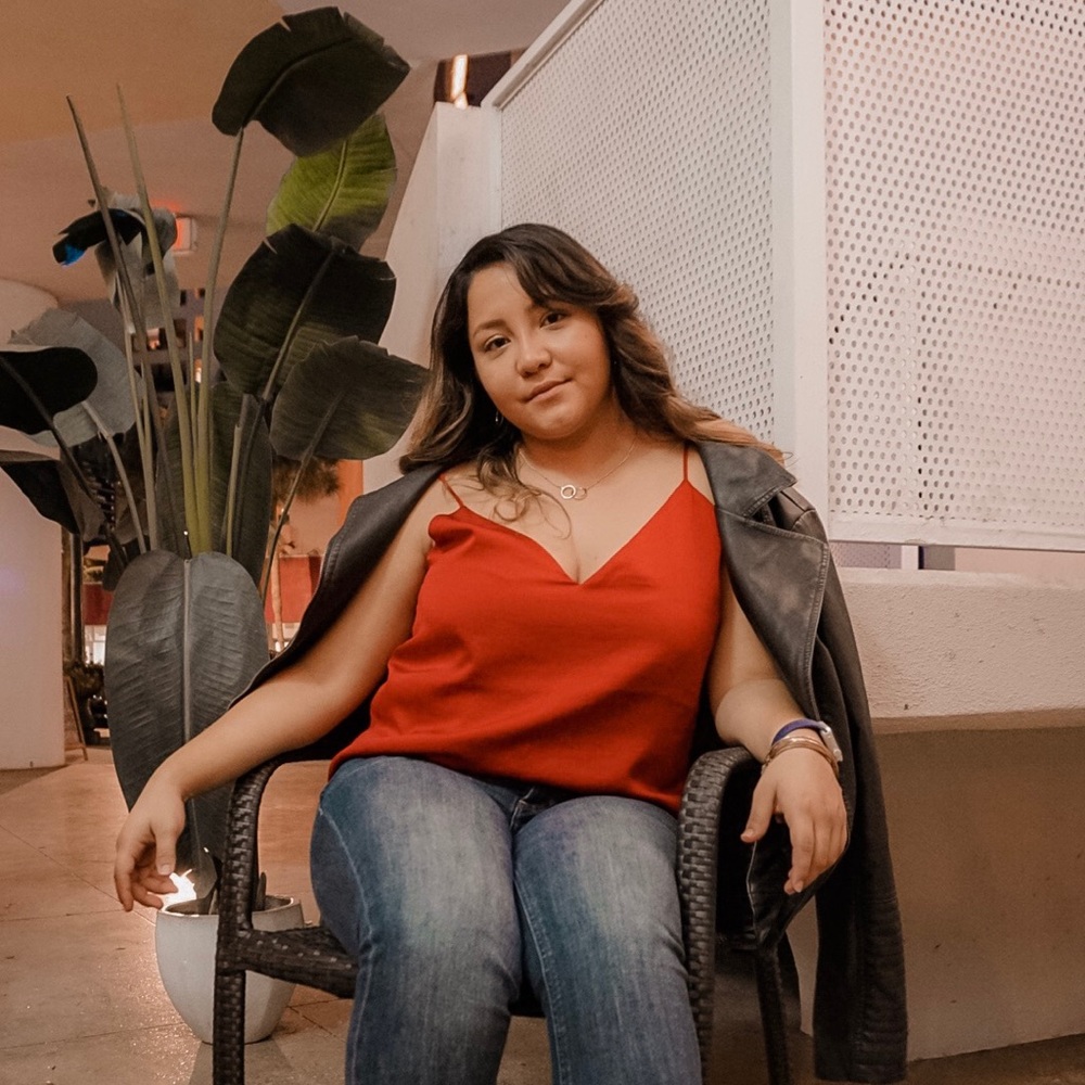 Meet your Posher, Janeth